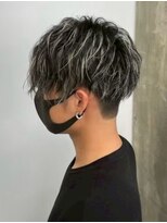 メンズサロン キング 心斎橋店(Men’s salon K!ng) ホワイトメッシュ/ツイスト/ツイスパ/パーマ/メンズ/眉毛/心斎橋