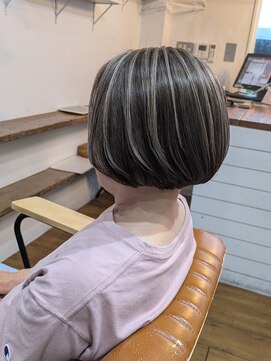 カンシャル(Kanshall) ボブ30代~50代グレイカラー白髪ぼかし