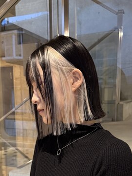 ヲタク(wotaku.) インナーカラーイヤリングカラーデザインカラー切りっぱなしボブ