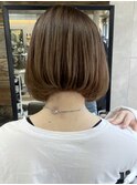 似合わせ前下がりボブ 艶ベージュM20260405