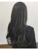 ヘアーデザイン キャラ(HAIR DESIGN KALA)&nbsp;ゆるふわロング×ダークグレーシルバー