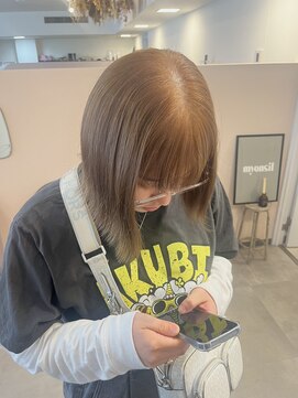 ミョンシル 【myonsil 松本】ルーツカラー/切りっぱなしボブ