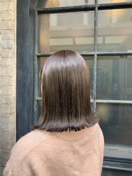 シャル 町田(shalu) 切りっぱなしボブ×明るめオリーブベージュ