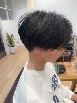 ハル(haru) 刈り上げ×センターパート