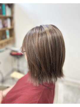 ヘアーアンドメイク ドレス(DRESS) 白髪ぼかしハイライト