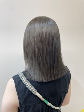 ネスト(Nest) 美髪矯正 × 透明感オリーブ