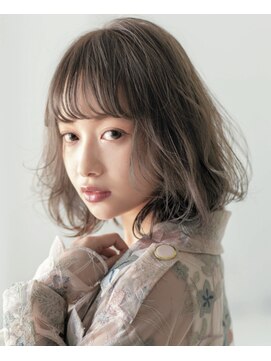 クルミ(culumi) 20代　ミディアムレイヤー