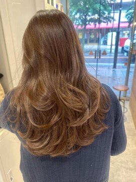 大串　ブラウンベージュ