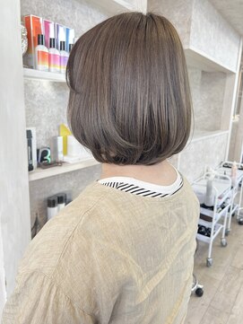 キャアリー(Caary) 福山市Caaryうるツヤボブ内巻き丸みボブ髪質改善20代30代40代