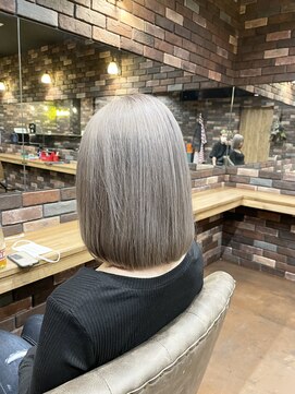 レオクマ(REOKUMA) ホワイトシルバー