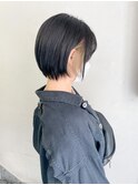 大人可愛い小顔丸みショートボブ　インナーカラー