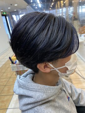 クオリス 上板橋店(QUALIS) メンズセンターパートマッシュハイライトブルーブラックカラー