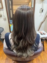 美容室 メザミー MESAMIES&nbsp;グレージュカラーロングサラツヤ髪トリートメント