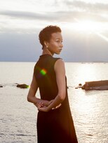 エウペ 渋谷(WEUPE)&nbsp;斜めバング/グレージュカラー/デザインカラー/シルキーベージュ