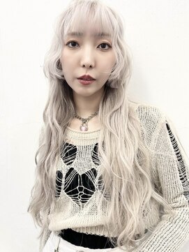 ココ 原宿(KOKO) ブロンド黒髪小顔クラゲヘアーオリーブグレーココアベージュ