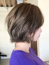 大人可愛いボブスタイルと透明感カラーが得意！【木田 安里紗】