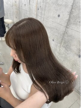 アイシー 表参道(ICY) 透明感オリーブベージュ