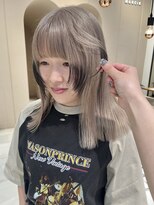 マーシィ(MARCIE) ホワイトベージュ×ブラック