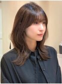 くびれ レイヤー セミロング ベージュカラー 似合わせカット