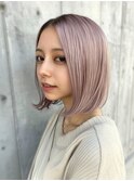 ボブ　ミディアム　センターパート　顔周り　アッシュカラー
