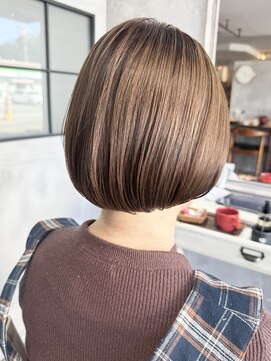 クラシカ(classika) マロンベージュ×丸みボブ♪