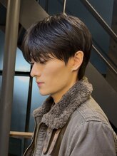 ジーエヌエム ゴニアンドムジン(G.N.M GUNHEE&MUJIN)&nbsp;レイヤーマッシュスタイル