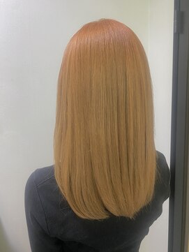 アリエル セバスチャン ペールオレンジ