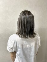 アムドット(Amu.) ハイライトカラーケアブリーチダブルカラー切りっぱなしボブ大船