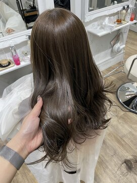 ケイリー(KAYLEE) 【イルミナカラー】オリーブベージュ