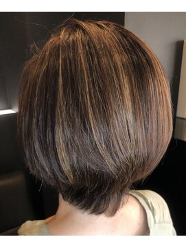 サローネデ アグスティナ バイ サンバンチ(salones de agustina by sanbanchi) グラボブ　　【agustina   TAKAKO】