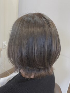 アルターリール(aL ter Rire) 赤み消し◎オリーブベージュ/中村郁未