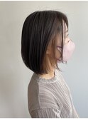 インナーカラー×内巻きボブ