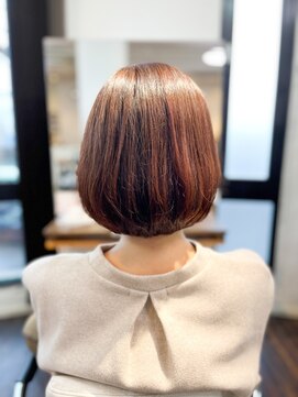 アトリエアルシュ(atelier ARCHE) ヘナトリートメントでダメージケアしてツヤ髪,丸みボブ,