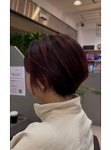 デザインカラーと相性抜群!くびれショート