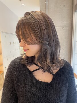 ジーナ 流山おおたかの森(Zina) くびれミディ×グレージュ［Zina流山おおたかの森］