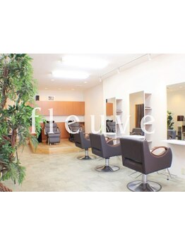 髪質改善×再現性カットのスペシャリストがマンツーマン施術。貸切空間で自分だけの時間を過ごせます◎