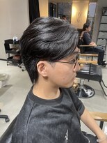 ブルニール 中崎町(BLEUNIR)&nbsp;フェザーパーマ　センターパート　韓国ヘア　ビジネスヘア