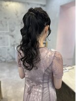 プレスドットサロン 表参道 青山(Press. Salon)&nbsp;ふんわり揺れるポニーテールヘアセット
