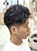 メンズリバースパーマハイライトメッシュブリーチ刈り上げ