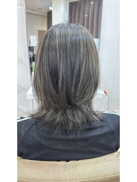 ムーア(MUA) アッシュ×ハイライト