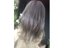 ホワイト(WHITE)