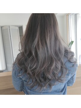 カリン(carin) Carin那覇真嘉比店/小顔/グレージュ