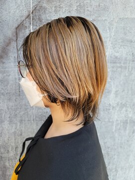 ビグディーサロン(BIGOUDI salon mukonosou) ウルフカット×ツートーンカラー