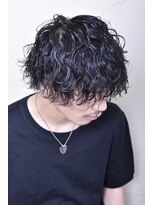 ニコ カシェート 狭山市東口店(nico-cachette)&nbsp;メンズ前上がりマッシュ×波打パーマ