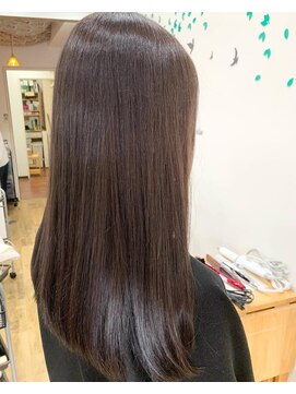 プリモ ビューティーアンドリラックス(Primo Beauty&Relax) ツヤツヤグレージュヘア