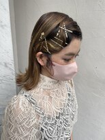 ディティカレスト(Dityca rst)&nbsp;金箔とゴールドピンを使ったダウンスタイル