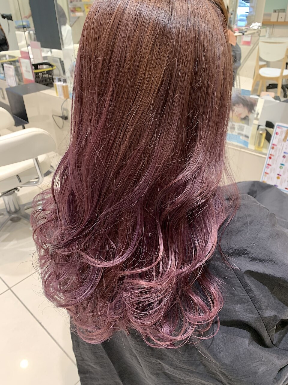 2025年春】グラデーション ピンクの髪型・ヘアアレンジ|関西 2025年春】グラデーション ピンクの髪型・ヘアアレンジ|関西