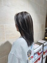 ブロッサム 保谷(Blossom) 20代30代40代ハイライト外国人風カラープラチナアッシュ