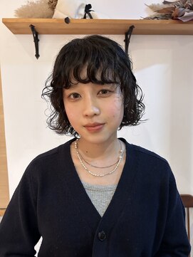 ガーランド (Garland) ☆くるくるパーマレイヤーカット顔まわり