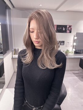 キング(K!ng) 縮毛矯正髪質改善ハイライトレイヤーカット枚方美容室エクステ